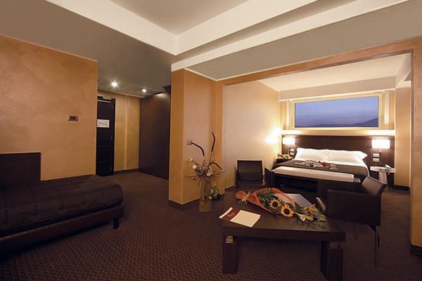 E' Hotel 4*